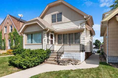 964 S 61st St, West Allis, WI 53214