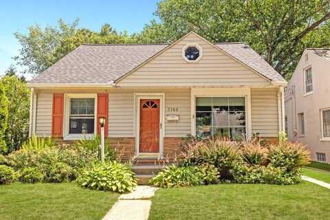 5160 N Bay Ridge Ave, Whitefish Bay, WI 53217