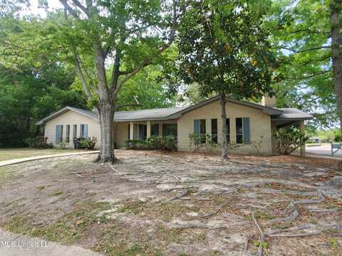 2302 Robert Drive, Gulfport, MS 39503