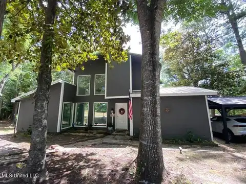 8608 Acorn Drive, Gautier, MS 39553