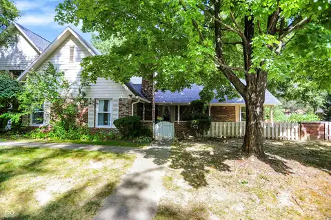 9110 Waymen Drive, Indianapolis, IN 46268