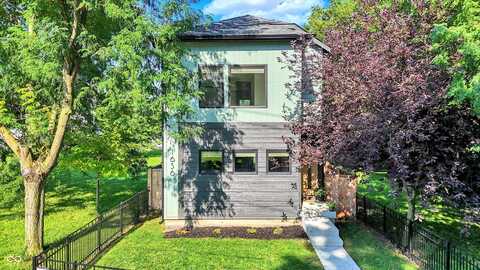 1656 Roosevelt Avenue, Indianapolis, IN 46218