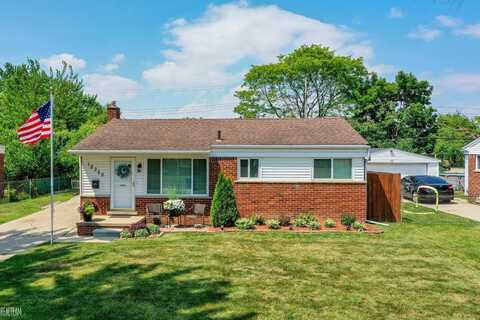 18359 Woodbine, Fraser, MI 48026