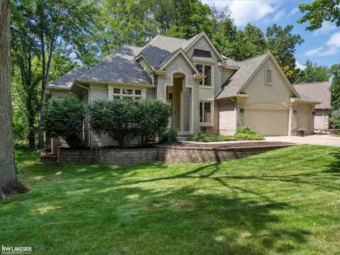 2606 Alden, West Bloomfield, MI 48324