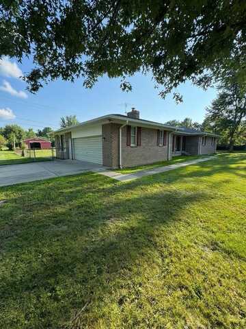 2734 E Wattles, Troy, MI 48085