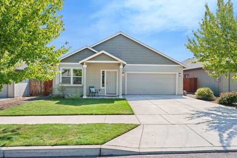 3160 SW Obsidian Court, Redmond, OR 97756