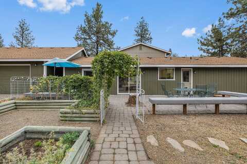 69222 Yellow Daisy Lane, Sisters, OR 97759