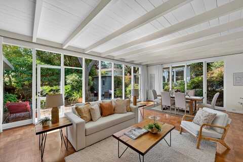 832 Holly RD, BELMONT, CA 94002