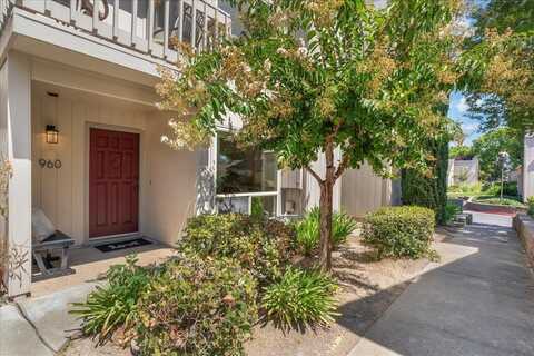 960 Lakeshire CT, SAN JOSE, CA 95126