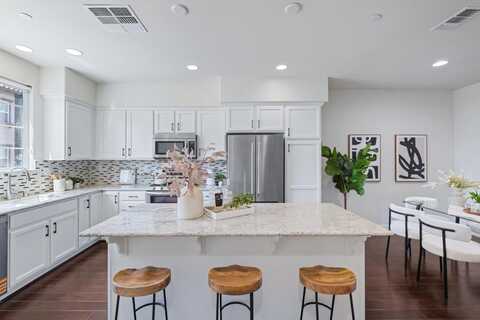 1055 Thyme Wkwy, SAN JOSE, CA 95133