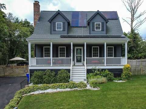 895 Spencer St, Fall River, MA 02721