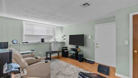 5455 N Main St, Fall River, MA 02720