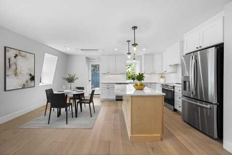 3 Franklin St, Somerville, MA 02145
