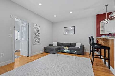 127 Cottage St, Boston, MA 02128