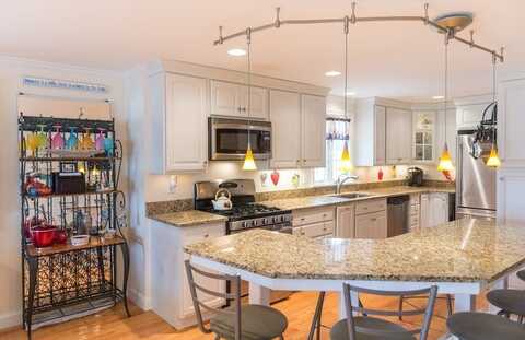 16 Ocean Street, Salisbury, MA 01952
