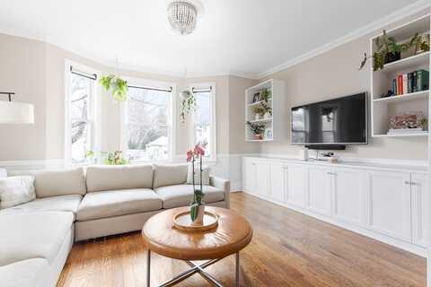 46 Washburn Street, Watertown, MA 02472