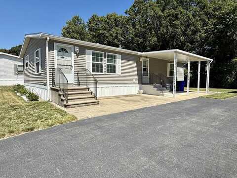 156 Vineyard Drive, Taunton, MA 02780