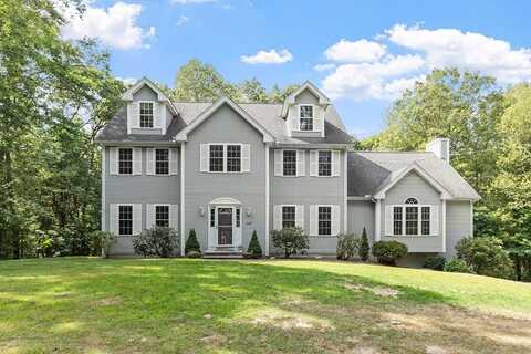 268 North St, Upton, MA 01568