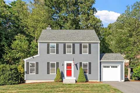 2 Blueberry Ln, Hudson, MA 01749