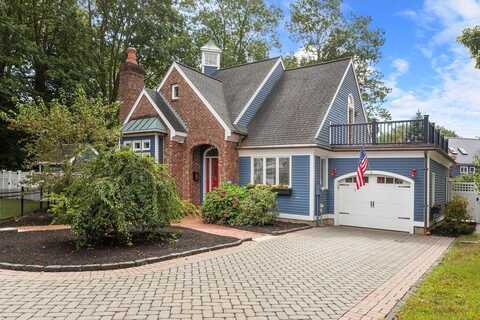 43 Ferry Rd, Newburyport, MA 01950