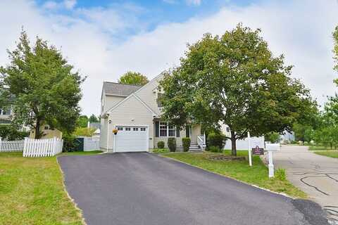 49 Palomino Dr, Franklin, MA 02038