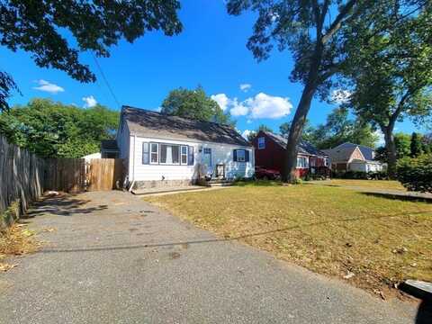 3 Fordham St, Springfield, MA 01104