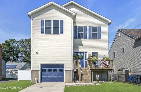 31 Ocean Avenue, Middletown, NJ 07748