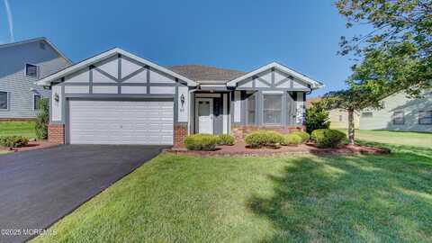 87 Murray Hill Terrace, Marlboro, NJ 07746