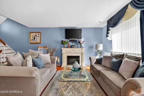 905 Madaline Drive, Avenel, NJ 07001