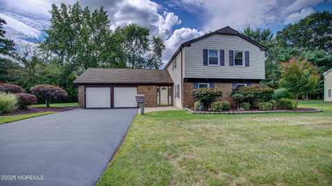 220 Double Creek Parkway, Freehold, NJ 07728