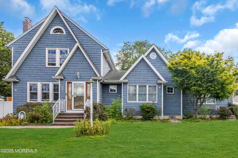 180 Minna Avenue, Woodbridge, NJ 07095