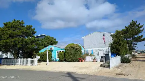 202 Sailfish Way, Lavallette, NJ 08735