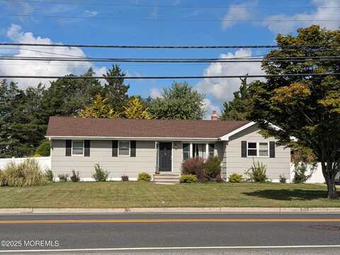 174 Ramtown Greenville Road, Howell, NJ 07731