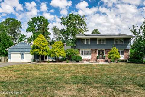 8 Heights Terrace, Middletown, NJ 07748