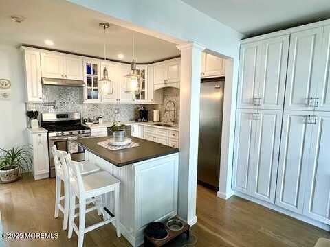 118 Marina Bay Court, Highlands, NJ 07732
