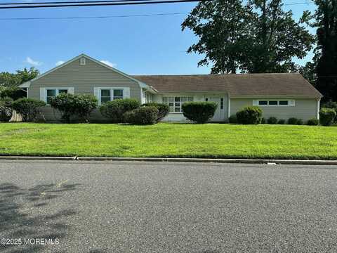 43 Dwight Drive, Oakhurst, NJ 07755