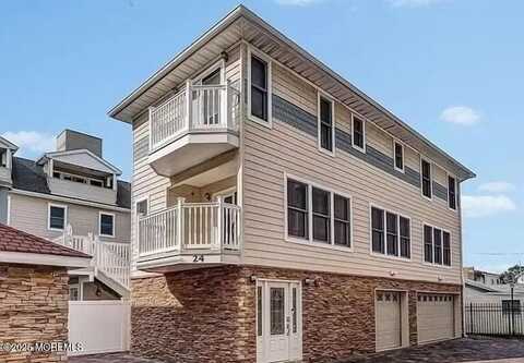 21 Blaine Avenue, Seaside Heights, NJ 08751