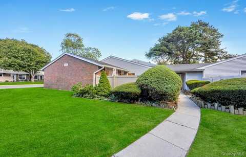 234 Springmeadow Drive, Holbrook, NY 11741