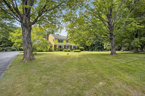 27 Orchard Hill Road, Katonah, NY 10536