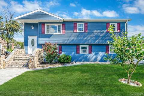 93 Maida Avenue, Deer Park, NY 11729