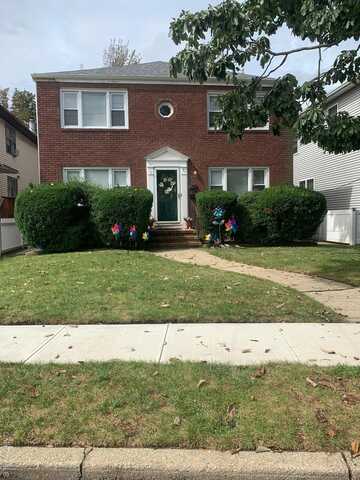 71 Evergreen Avenue, Lynbrook, NY 11563