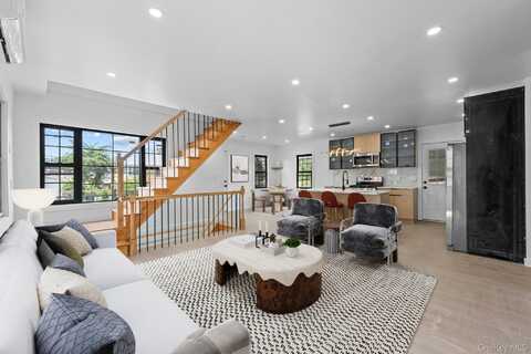 526 Grassmere Terrace, Far Rockaway, NY 11691