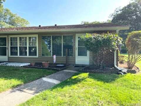 120 Exmore Court, Ridge, NY 11961