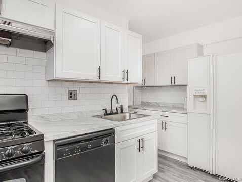 245 Rumsey Road, Yonkers, NY 10701