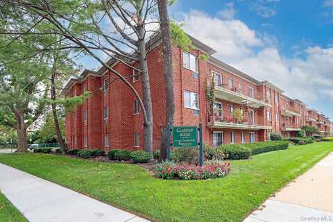 85 S Centre Avenue, Rockville Centre, NY 11570
