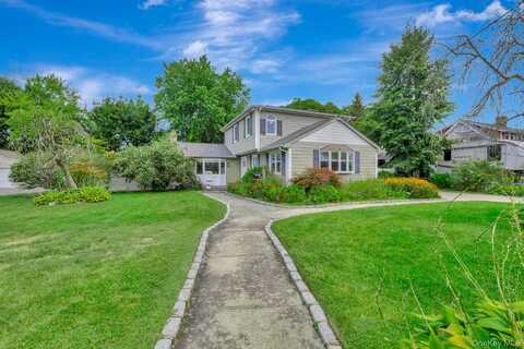 59 Willow Street, Sayville, NY 11782