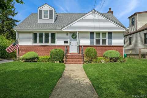 107 Atlantic Avenue, New Hyde Park, NY 11040
