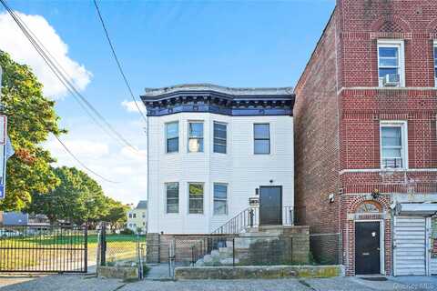 909 Castle Hill Avenue, Bronx, NY 10473