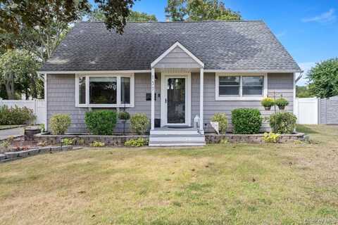 137 Dawn Drive, Centereach, NY 11720