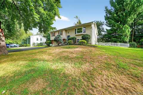 4 Hillwood Court, Thiells, NY 10984